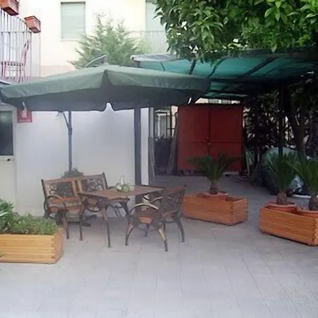 Calypso Hotell 3*